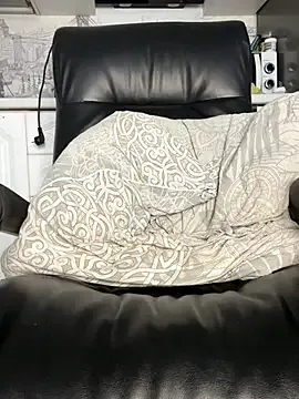 Broan_me – webcam model profile photo Image 11