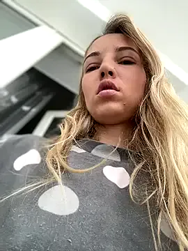 Broan_me – webcam model profile photo Image 5