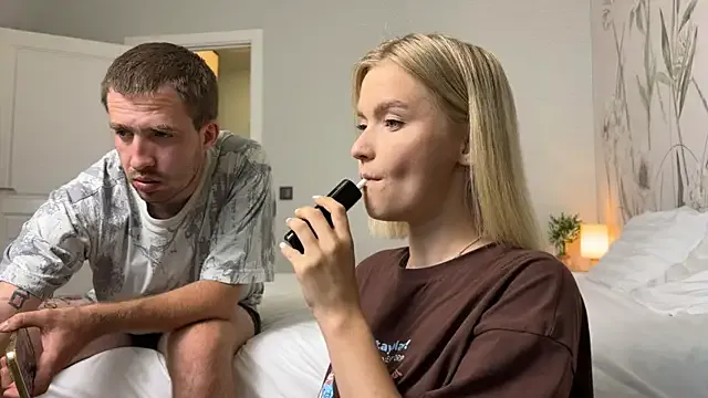 LennaVoss – webcam model profile photo Image 7