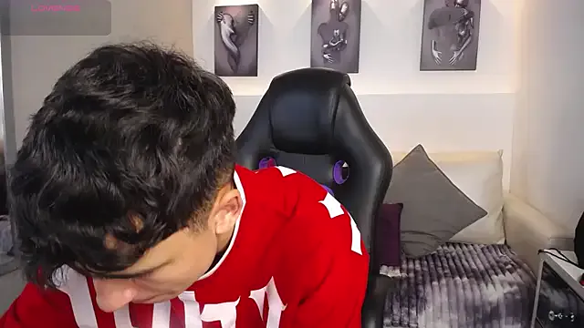 SandiSquirts – webcam model profile photo Image 19