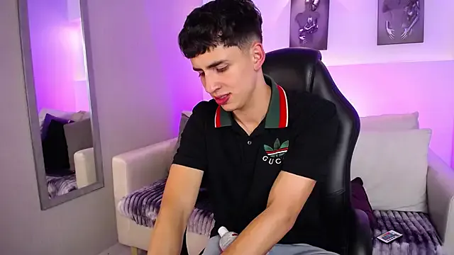 SandiSquirts – webcam model profile photo Image 8