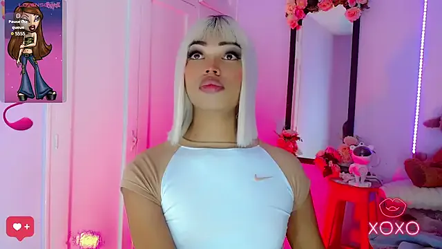 BellaVibes – webcam model profile photo Image 4