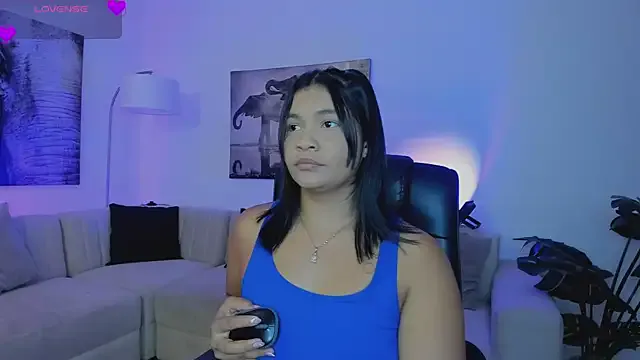 SandiSquirts – webcam model profile photo Image 5