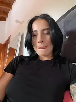 JadeMartinelli – webcam model profile photo Image 12