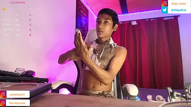 sbouchikh03 – webcam model profile photo Image 3