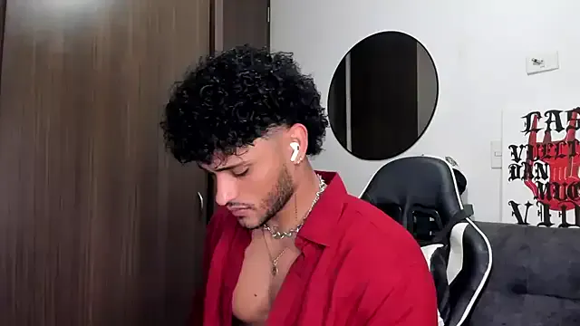 ZoeMurphy – webcam model profile photo Image 12