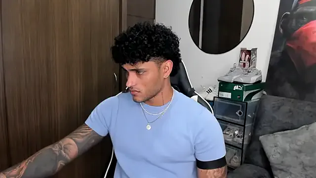 ZoeMurphy – webcam model profile photo Image 3