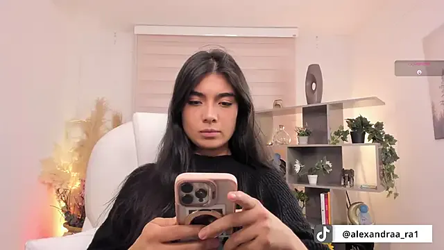 Alexandra_ra Image 18