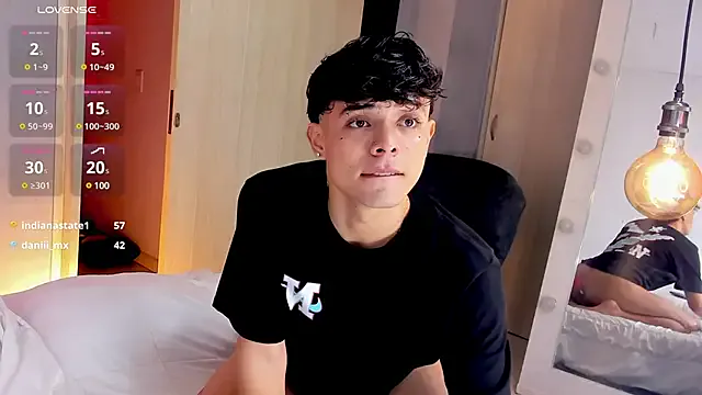 imSkyxrated – webcam model profile photo Image 3