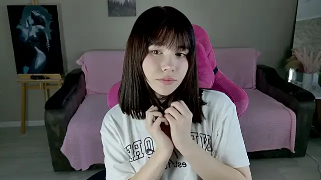 DulceBaker – webcam model profile photo Image 13