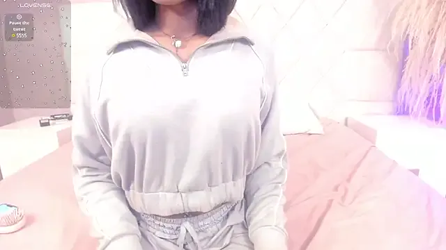 Aliiciarosee – webcam model profile photo Image 12