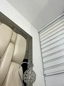 Evelyn_Evyyy – webcam model profile photo Image 15