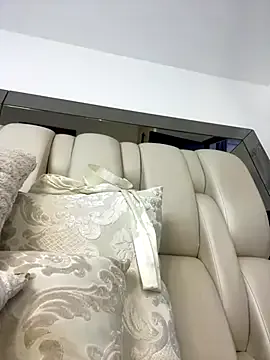 Evelyn_Evyyy – webcam model profile photo Image 6