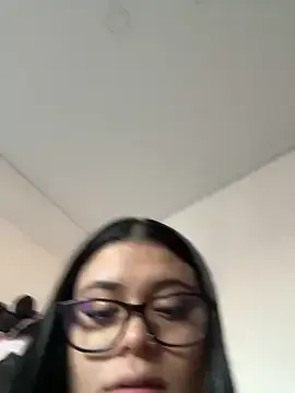 Bella-Grace – webcam model profile photo Image 3