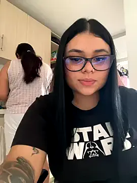 Bella-Grace – webcam model profile photo Image 4