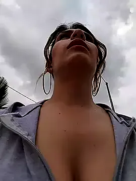 HollyCarters – webcam model profile photo Image 4
