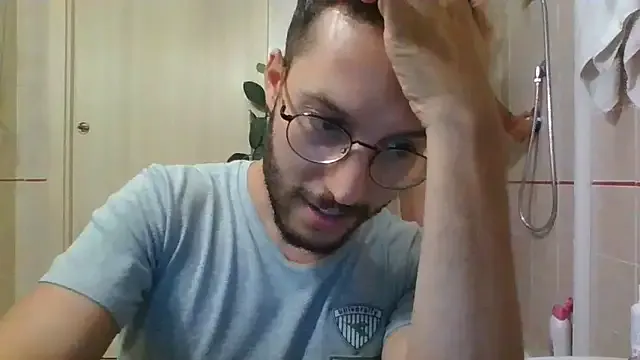 MiraDelynn – webcam model profile photo Image 8