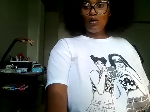 Amina007 – webcam model profile photo