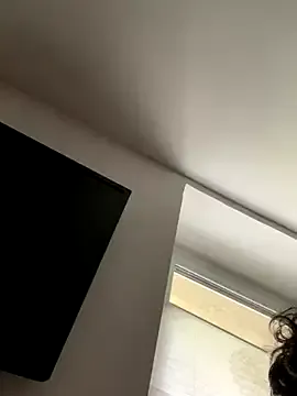 AlessandraCapone – webcam model profile photo Image 2