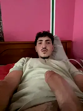 AlessandraCapone – webcam model profile photo Image 4