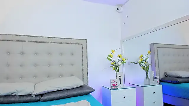 Bustyblondebabe32 – webcam model profile photo Image 7