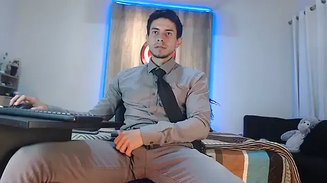 MiraDelynn – webcam model profile photo Image 16