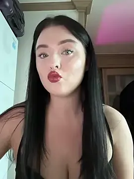 CarolineHailey – webcam model profile photo Image 2