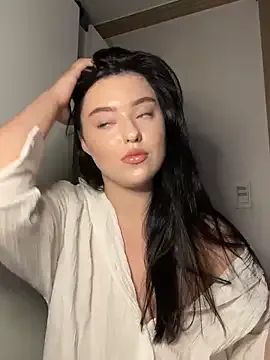 CarolineHailey – webcam model profile photo Image 5