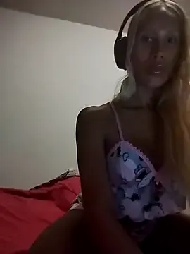 AmalRae – webcam model profile photo Image 10