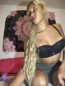 AmalRae – webcam model profile photo Image 18
