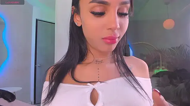 longmint96 – webcam model profile photo Image 12