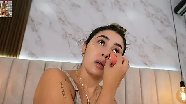 AshleyJayUK – webcam model profile photo Image 12