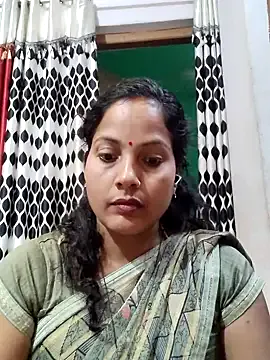 Arini_Arora Image 10