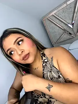 __Miray__ – webcam model profile photo Image 13