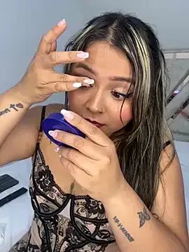 __Miray__ – webcam model profile photo Image 9