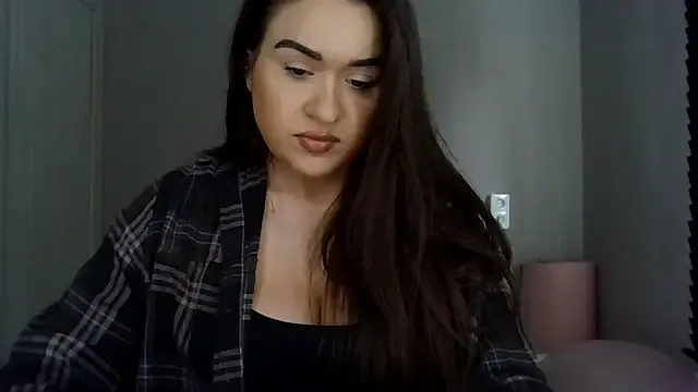 Live with KiaraDiaz on FliCam Image 16