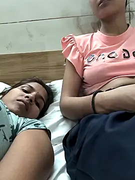 AntonellaRodman – webcam model profile photo Image 3