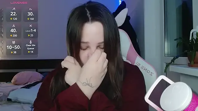 B_Ratz – webcam model profile photo