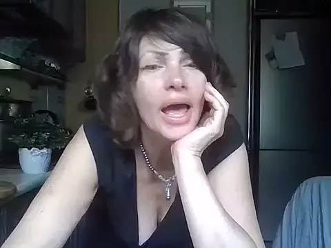 AntonellaRodman – webcam model profile photo Image 15