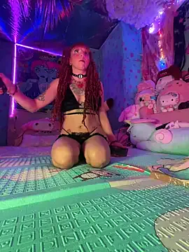 RoxanneMils – webcam model profile photo Image 18