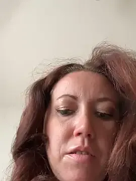 AylaRosell – webcam model profile photo Image 4