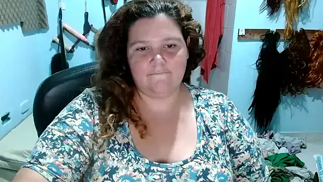 MiraLocks – webcam model profile photo Image 19
