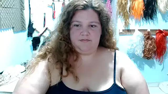 MiraLocks – webcam model profile photo Image 7