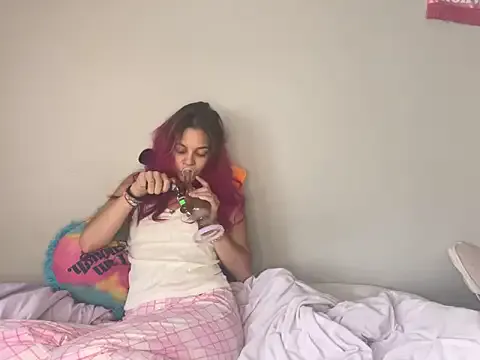 SandiSquirts – webcam model profile photo Image 11