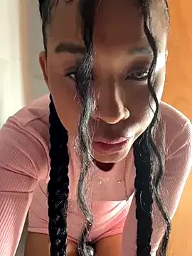 KarimeHills – webcam model profile photo Image 2