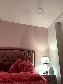 AprilXXS – webcam model profile photo Image 2