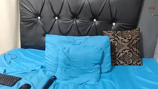 TaianaHerrera – webcam model profile photo Image 3