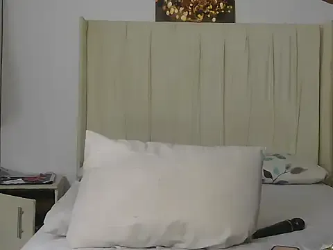 CherryBlossom23 – webcam model profile photo Image 17