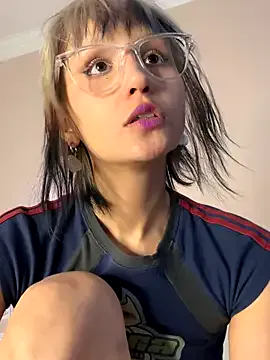 MiaRosel – webcam model profile photo Image 2