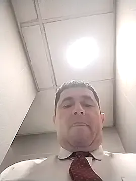 SandiSquirts – webcam model profile photo Image 11